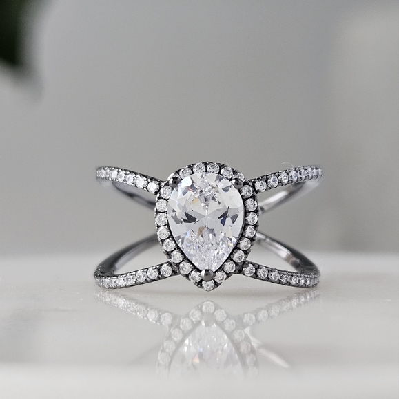 Charmed Aroma Black Gold Pear Gemstone ring, 925 Sterling Silver - Picture 4 of 7